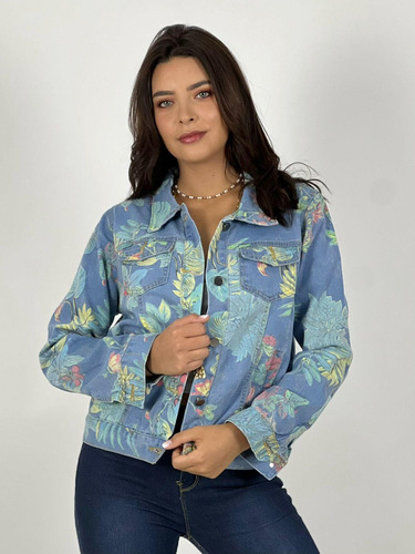 Chaqueta Diseño Flores Y Hojas Celeste