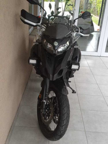 Imagen 5 de 8 de Benelli 502x
