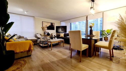 Departamento En Venta De 2 Dorm. En Las Condes