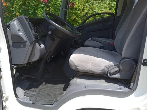 Isuzu Elf 100 2022 1.5 Toneladas 4 Cilindros Diesel