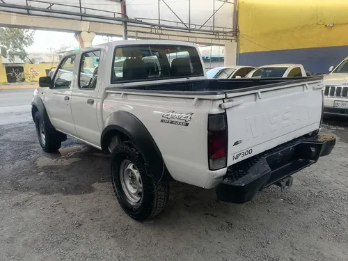 Nissan Np 300 4x4 Diesel 2013