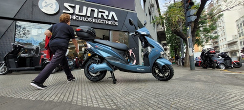 Imagen 10 de 25 de Moto Eléctrica Hawk / Promo Año Nuevo Con Baúl De Regalo / A