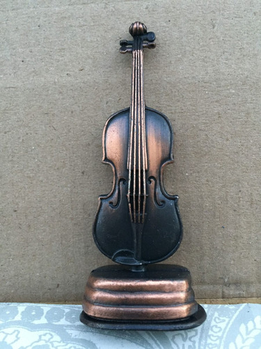 Violin Nro 9648, Más Sacapuntas
