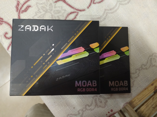 Zadak Moab Rgb Ddr4 Zd4-mo132c08-08gyg1 1 8 Gb - Cl16
