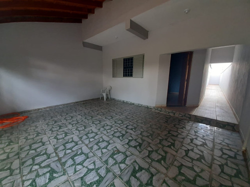 Imagem 1 de 12 de Casa À Venda, 4 Quartos, 1 Suíte, 2 Vagas, Parque São Jerônimo - Americana/sp - 22463