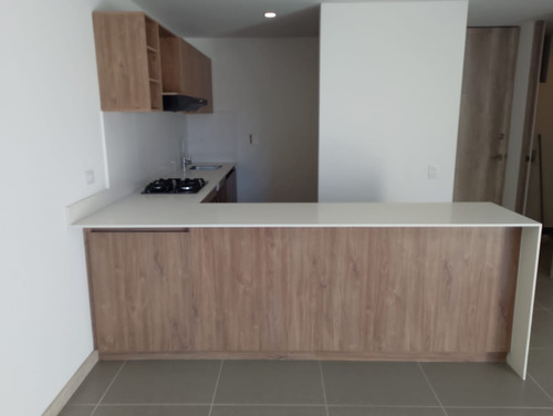 Apartamento En Arriendo Poblado  Sector Cuidad Del Rio 