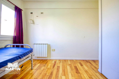 Excelente Y Moderna Casa Minimalista 5 Ambientes Con Pileta - Martínez, 3 Cuadras De Santa Fe