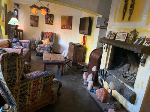 Casa Parque Miramar 4 Dormitorios, 3 Baños, Suitte Con Yacuzzi, Estar Con Parrillero, Cochera 2 Autos.