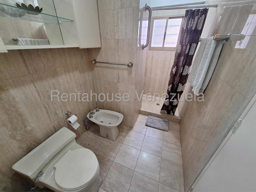 Amplio Apartamento En Alquiler Ubicado En Sta Eduvigis