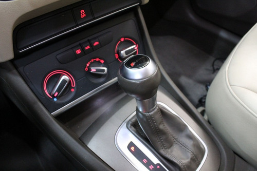 Imagem 17 de 20 de Audi Q3 2.0 Tfsi Ambition Quattro 2015