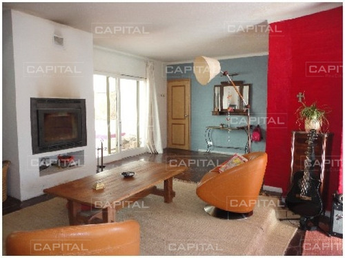 Casa 6 Dormitorios - Jardines De Cordoba- Ref: 25304