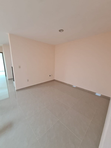 Imagen 25 de 30 de Preciosa Casa En Venta En Cumbres Del Lago
