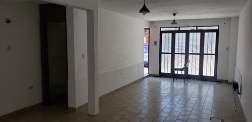 Casa, Zona Exclusiva Comercial