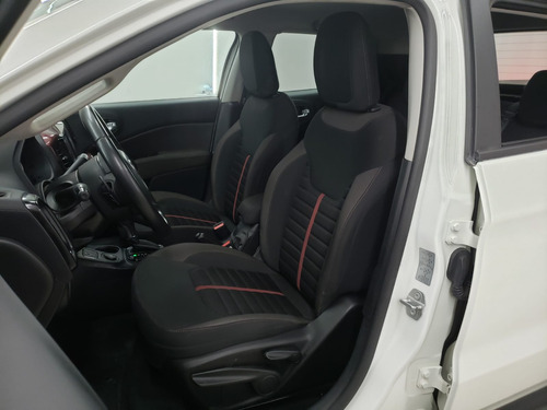 Fiat Toro 1.8 16v Freedom Flex 4x2 Aut. 4p