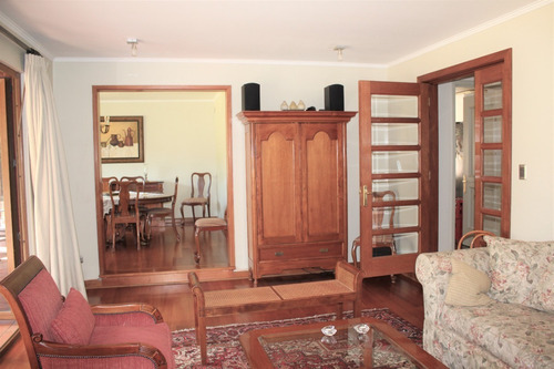 Preciosa Casa En Venta 5 Dorm Piedra Roja Chicureo Colina