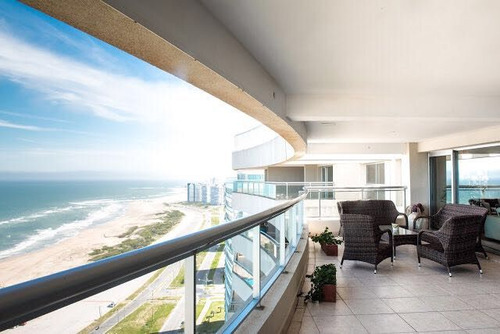 Alquiler De Pent House De 5 Dormitorios En Playa Brava (ref: Zen-350)