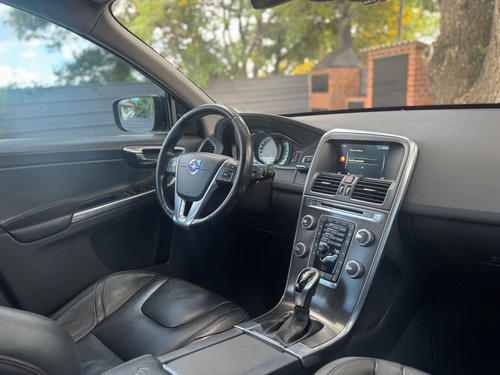 Volvo XC60 60 2.0 T5 5p