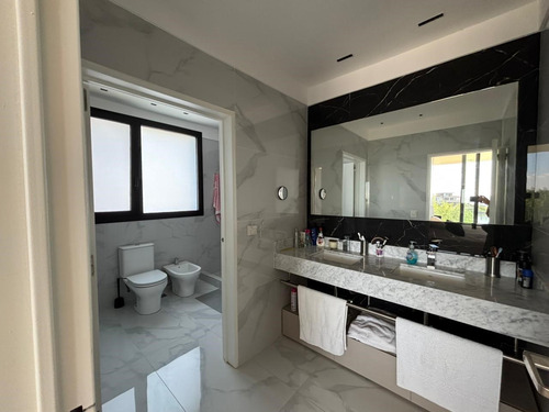 Casa En Alquiler Anual En Marinas, Puertos, Escobar