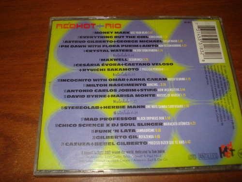 Cd Red Hot + Rio ( Maxwell, Gilberto Gil, Stereolab, +) Estándar (Usado)