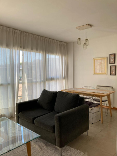 Departamento 2 Amb, Amoblado En Alquiler, Muy Luminoso, Amenities! En Monte Castro