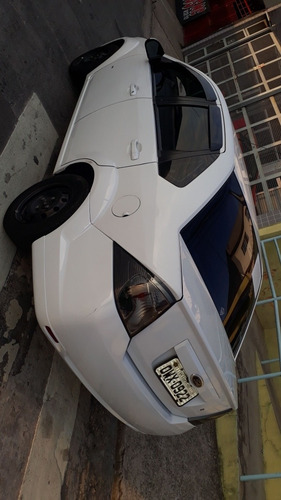 Ford Fiesta Sedan 1.6 Rocam Se Plus Flex 4p 2014