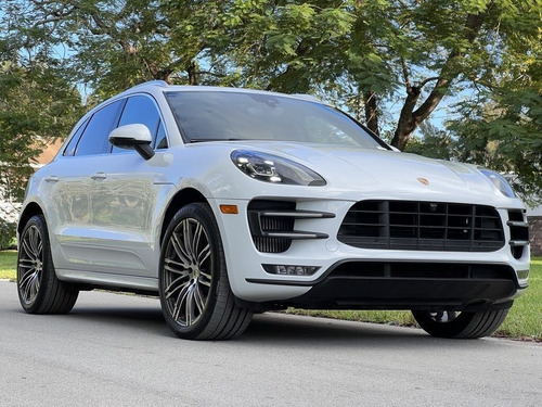 Porsche Macan Turbo 2016  Clean Car Fax 