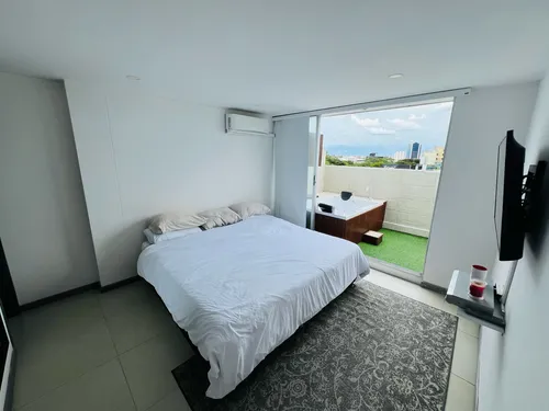 Vive Con Estilo En Este Espectacular Duplex De Ciudad Jardin