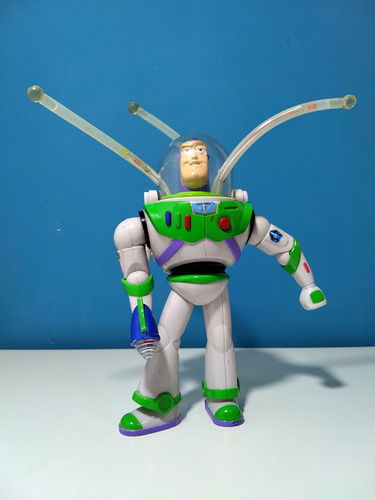 Muñeco Buzz Lightyear Con Luz (toy Story) 20cm Disney Pixar (Usado)