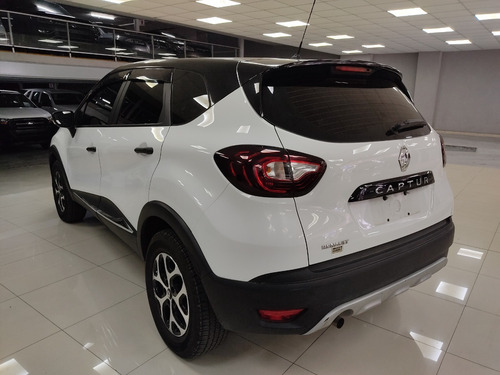 Imagen 5 de 15 de Renault Captur 1.6 Life 2021
