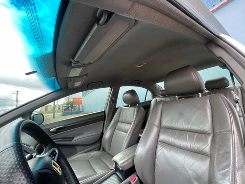 Honda Civic 1.8 Lxs Flex Aut. 4p