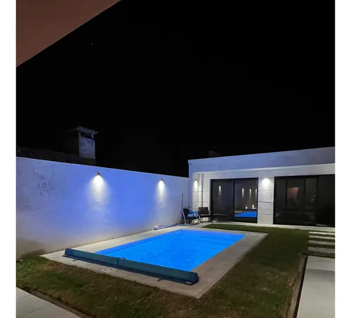 Piscina De Fibra 5.80 X 3.70 De 1.55 De Profundidad