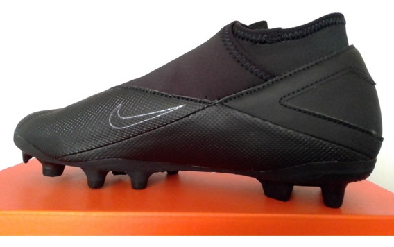 tachones negros nike