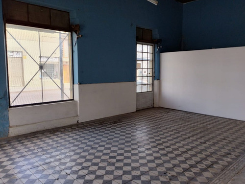 Venta Casa Y Local - Azul