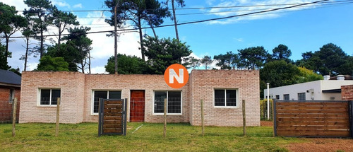 Imagen 5 de 26 de Espectacular Casa De Muy Buena Construcción En Pinares