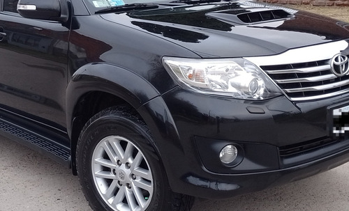 Toyota Hilux SW4 3.0 Srv Cuero I 171cv 4x4