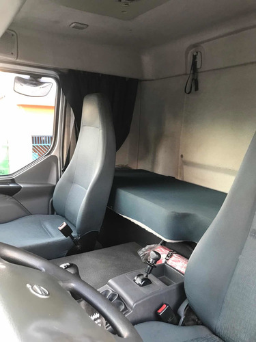 Imagem 9 de 14 de Volvo Vm 270 2013