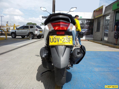 Imagen 6 de 21 de Yamaha Nmax