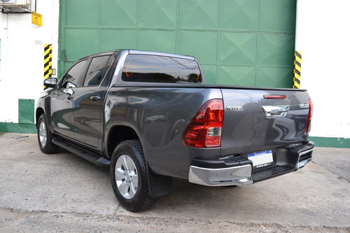 Toyota Hilux Sr 2020 / 6.000km Impecable Con Accesorios