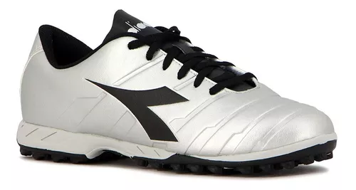 Champion De Futbol 11 Calzado Con Tapones Striker Diadora