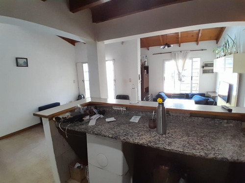 Casa En Longchamps
