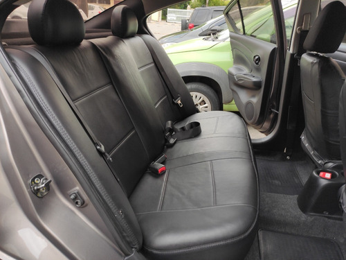 Imagem 12 de 14 de Nissan Versa