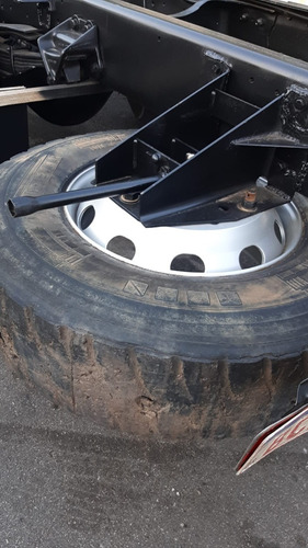 Imagem 6 de 15 de Vw 17230 Constellation 2019 Toco