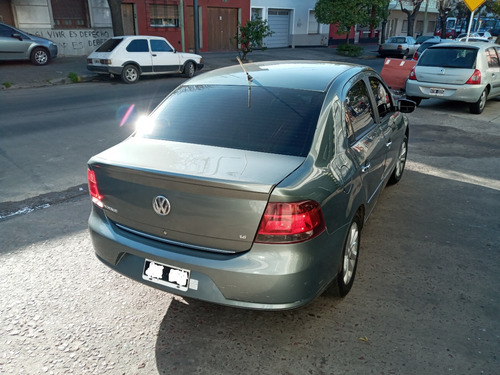 Volkswagen Voyage 1.6 Highline 101cv