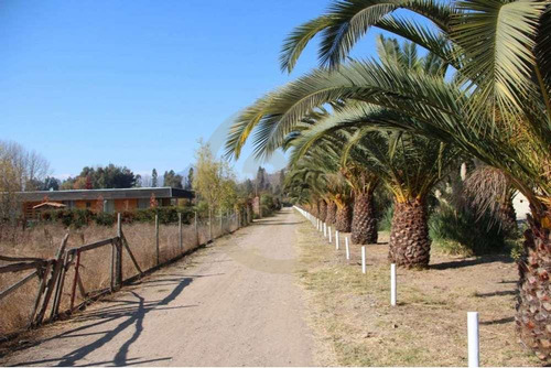 Parcela De Agrado  En Grato Entorno.