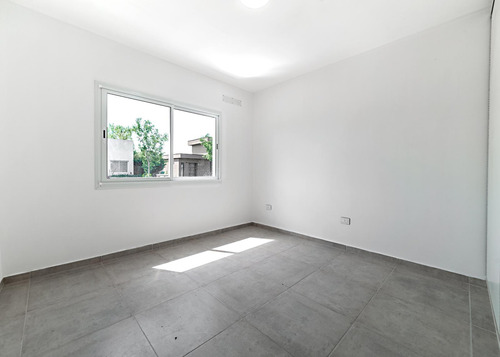 Venta Casa Pilar Del Este - San Ramon A Estrenar Con Pileta Y Jacuzzi
