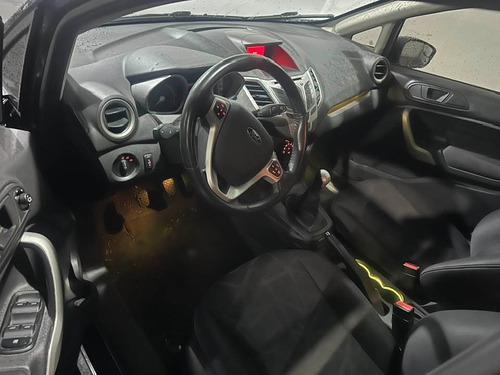 Ford Fiesta Kinetic 1.6 Design 120cv Titanium