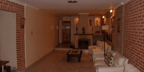 Imagen 6 de 11 de Chalet 320 Mt Con Piscina En Marcos Paz.