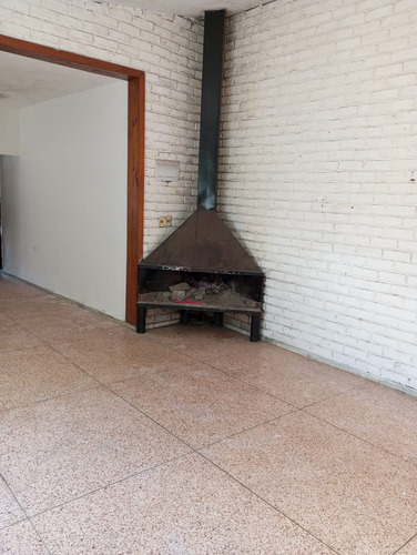 Excelente Casa 3 Dormitorios + Amplio Terreno - C/renta - Aires Puros