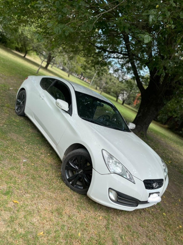 Hyunda Genesis 2.0t 2011