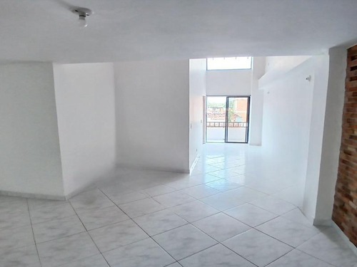 Apartamento En Arriendo Ubicado En Medellin Sector Santa Monica (10667).